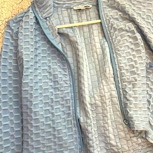 From fashion nova, zipper does not work sorry.